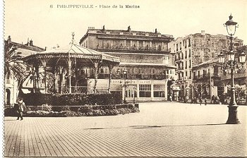 11 PHILIPPEVILLE - Place de la Marine