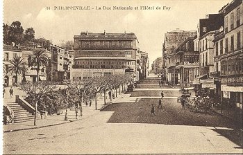 14 PHILIPPEVILLE - La Rue Nationale et l'Htel de Foy