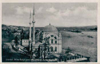 Istanbul. Dolma Bahe camii-Mosque de Dolma-Bagtsch