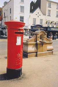 1957 E.11.R. Pillar Box and 1908 Drinking Fountain/Horse Trough.