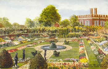 Henry VIII Garden Hampton Court Palace